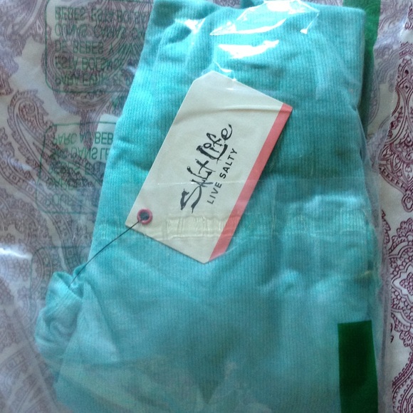 HP! NWT Salt Life Cosmo Tie Dye Dress - Picture 5 of 6